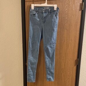 Levi's Women's Light Blue Skinny Jeans